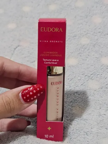 Iluminador Líquido Niina Secrets by Eudora Luminous Bronze