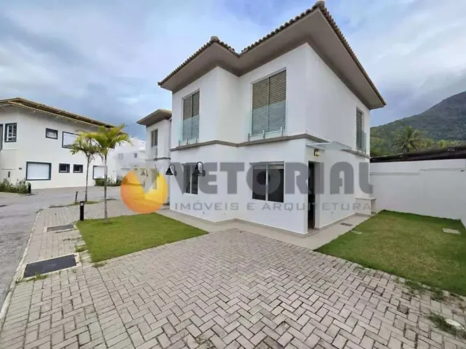 Sobrado Residencial / Cigarras