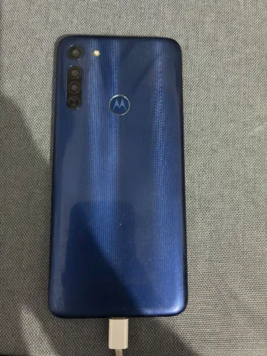 Moto g8