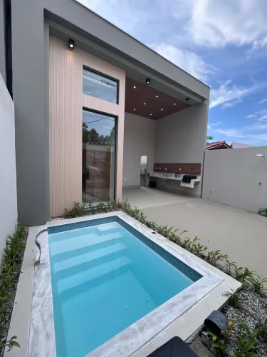 Casa em Condomínio com 3 suítes na Ponta Negra