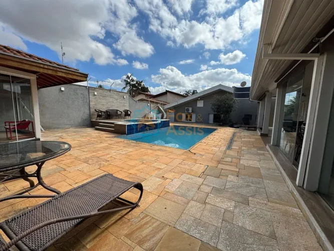 Casa á Venda Residencial Nardini.