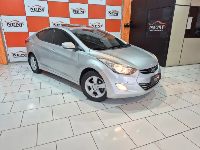 Hyundai Elantra GLS 2.0 16V Flex Aut. 2014