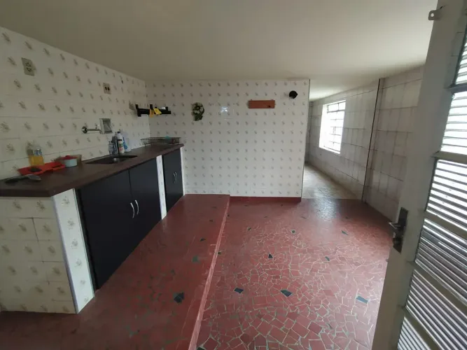 Casa à venda no Jd. Santa Rosália/ 3 Dorm./ 3 Vagas/ 2 Wc´s/ Só R$ 550 mil