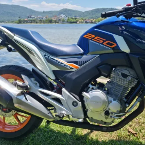 ? VENDO HONDA CB TWISTER 2020 - EDIÇÃO ESPECIAL