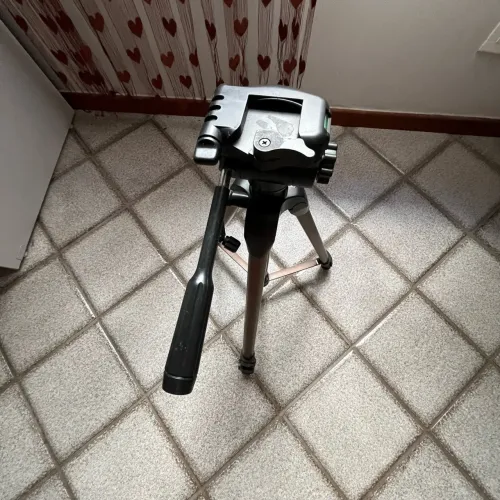 Tripé Fotográfico Telescópico Ajustável.