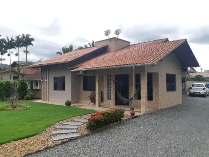 Casa RIO DOS CEDROS - SC