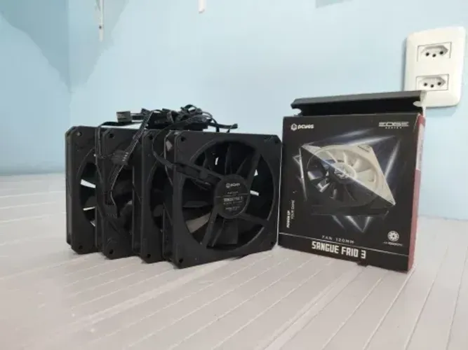 Fan PCYes Sangue Frio 3 120mm Black - R$ 40 (cada)