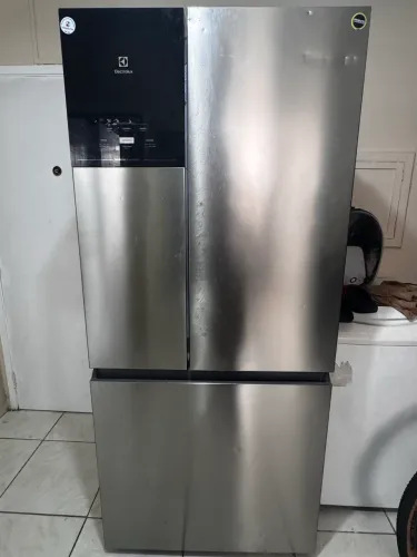 Geladeira eletrolux em perfeito estado
