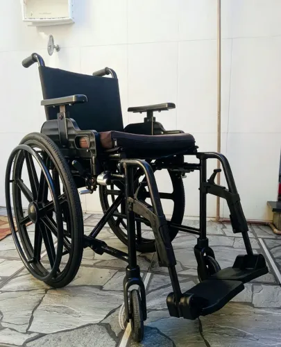 Cadeira de Rodas