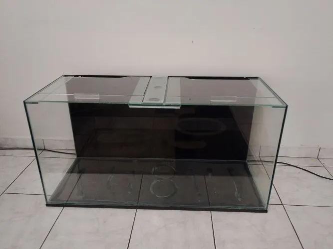 Aquário 200 litros em perfeito estado