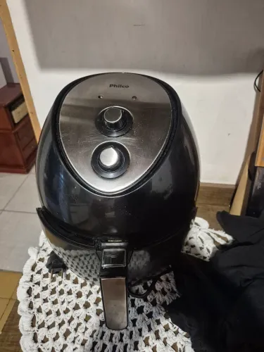 Airfryer philco preta