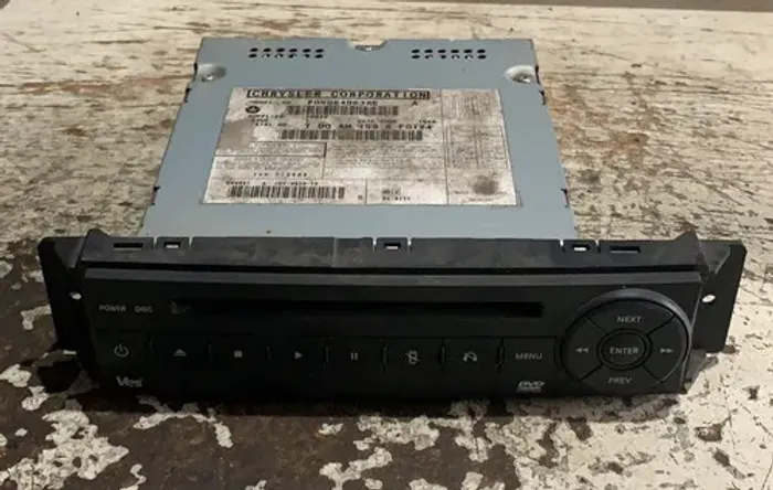 Aparelho Dvd Chrysler Town Country 2008 - 2012 P05064063ae
