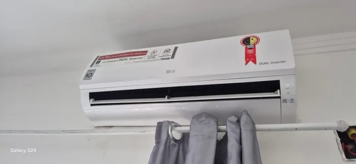 Split LG Inverter Wi-Fi 9000