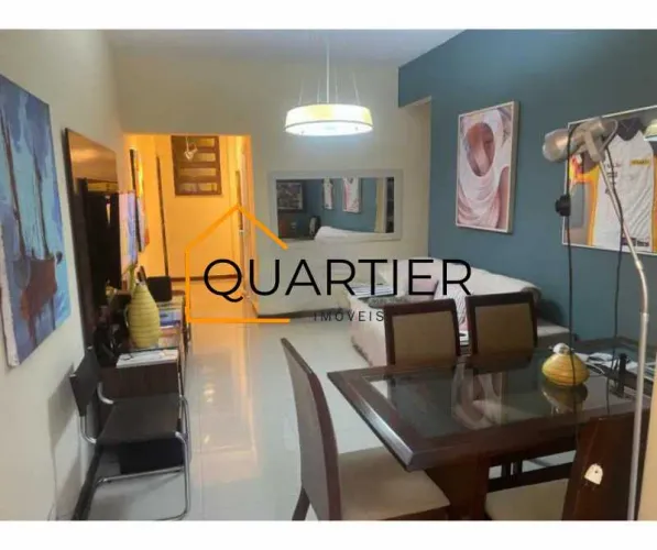 Apartamento mobiliado à venda em Copacabana localização privilegiada!