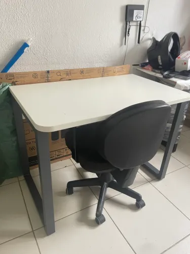 VENDO MESA + CADEIRA DE ESCRITÓRIO