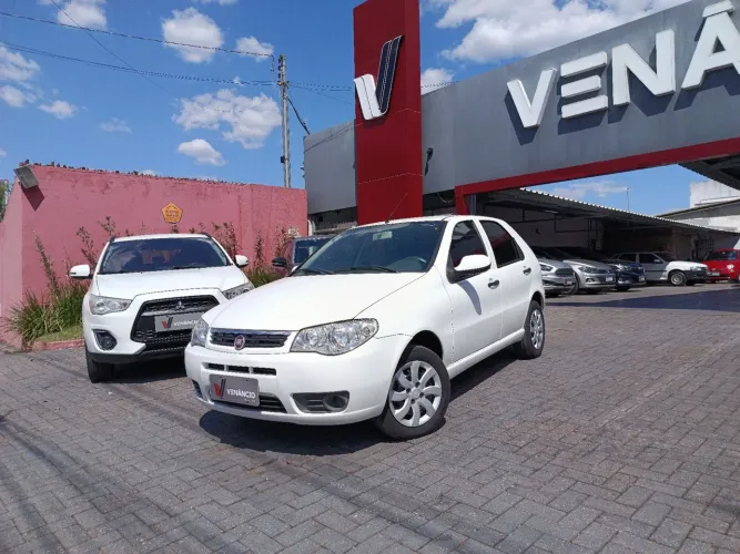 Fiat Palio Celebration 1.0 Fire Flex 8V 4P 2014
