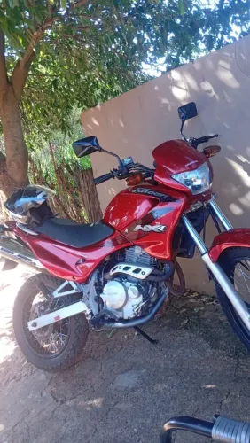 Falcon  tem alguns detalhes 