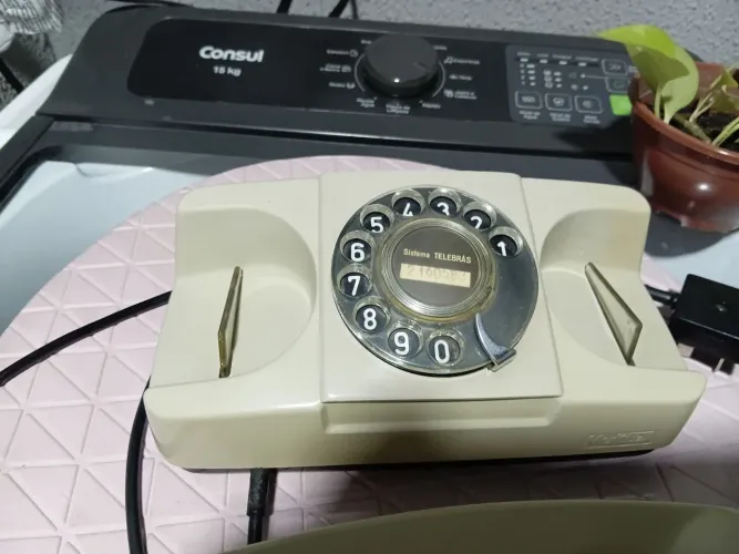 Telefone antigo