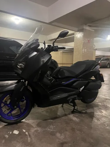 Xmax 300 2026 / aceito troca leia o anúncio