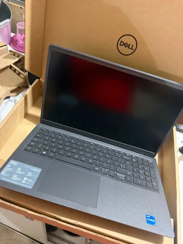 Vende-se notebook da Dell lacrado novo sem uso