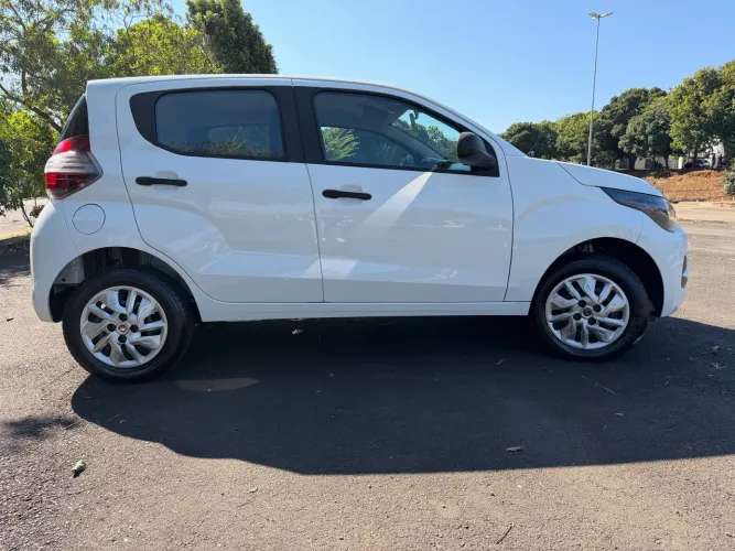 Fiat Mobi Like 1.0 Fire Flex 5P. 2019