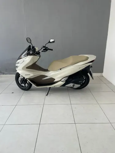 Disponível PCX faço troca 