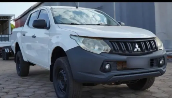 Mitsubishi L200 Triton Sport GLX 2.4 CD Diesel Mec. 2020