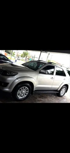 Toyota Hilux SW4 SRV D4-d 4X4 3.0 TDI Dies. AUT 2012