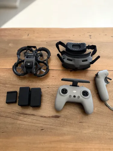 DJI AVATA 1 POUCO USADO COM 2 CONTROLES