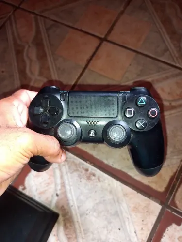 Vendo um PS4 pro funcionando perfeitamente