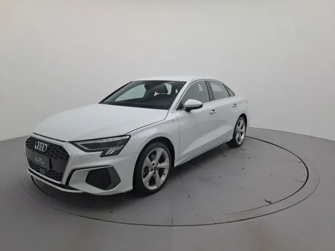Audi A3 Sedan S-line 2.0 TFSI S-tronic 2024