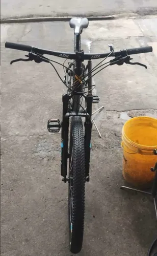 Bicicleta MTB ADX Aro 29 - Shimano - Freio a Disco - 24 Marchas