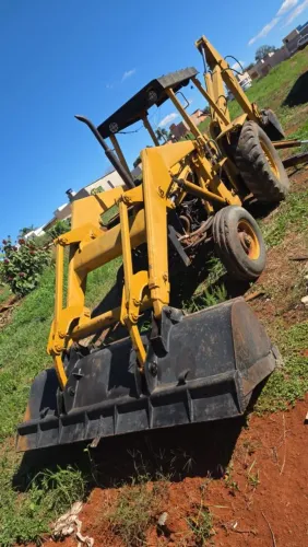Retro Escavadeira massey