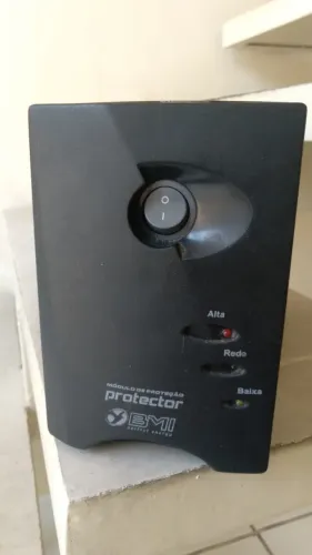 Estabilizador BMI - 500 wats (Usado / Conservado)