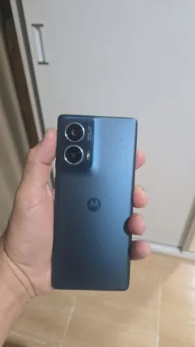 Moto Edge 50 Fusion, ultra fino.