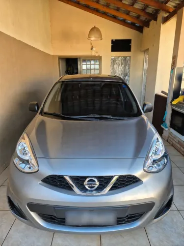 Nissan March S 1.0 12V Flex 5P 2016
