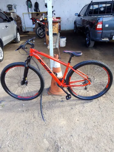 VENDO BIKE ARO29   6 MESES DE USO 