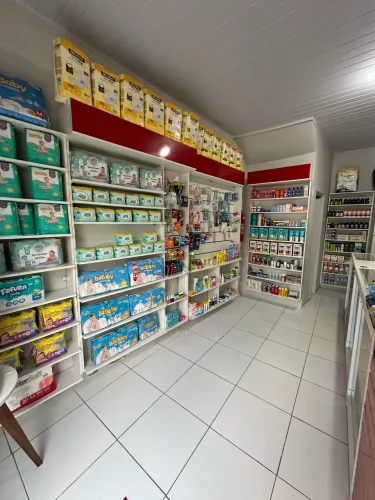Farmácia Completa à Venda - Estoque, Móveis e Equipamentos Inclusos