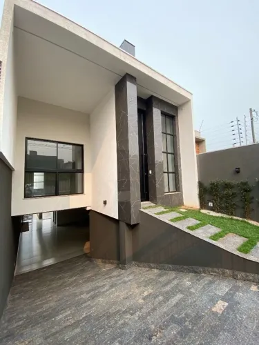 Sobrado com 3 dormitórios à venda, 230 m² por R$ 750.000,00 - Residencial Lagoa Dourada - 
