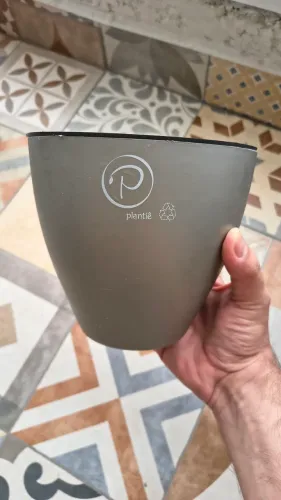 8 Vasos auto irrigáveis Plantie (cinza onix)