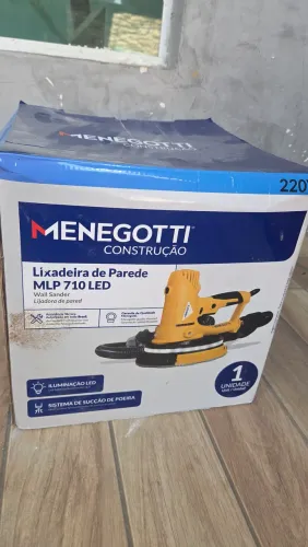 Lixadeira de parede menegotti