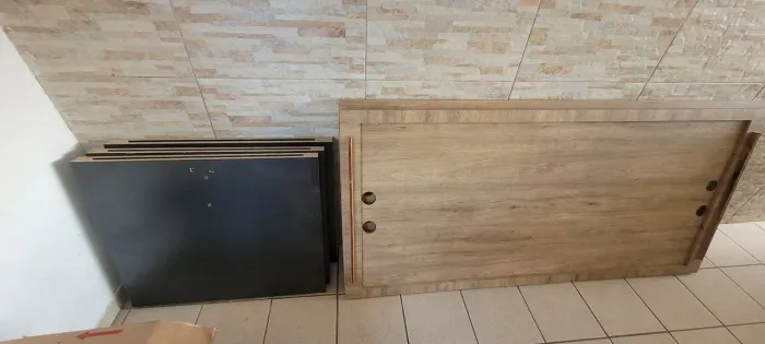 2 Mesas de escritórios MDF