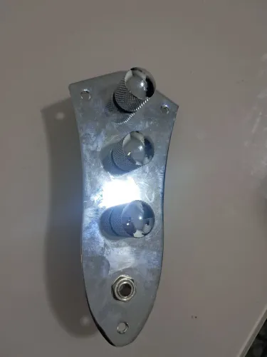 Circuito jazz bass passivo