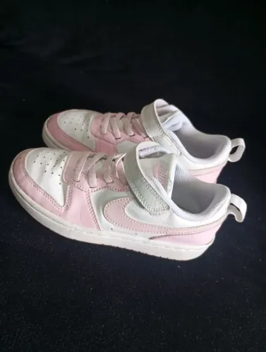 Tênis feminino infantil Nike Court Borough Low Tam 29.