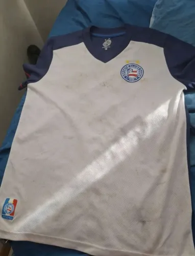 Camisa oficial do Bahia veste 8 a 10 anos , usada com manchas