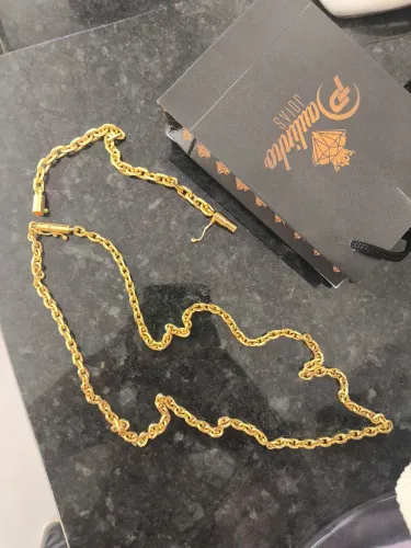 Cordão e pulseira