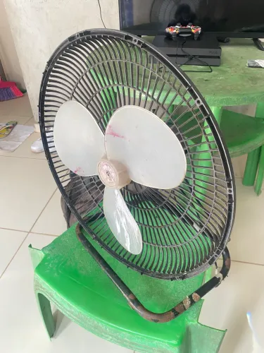 Vendesse ventilador usado