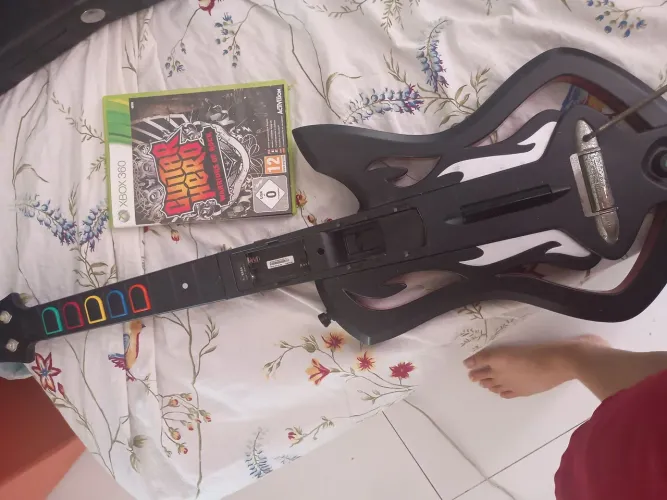 Controle guitar hero para Xbox 360 Warriors of rock + jogo original com caixa e manual