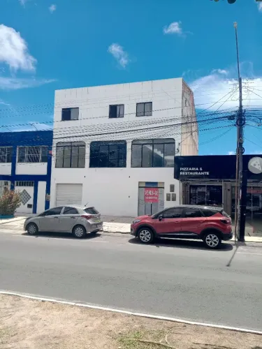 PRÉDIO COMERCIAL A VENDA.