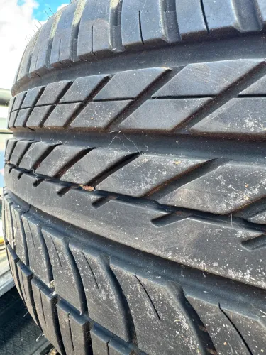 Pneu Goodyear eagle f1 275/45 r21
